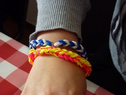 Freundschafts-Armb&auml;nder