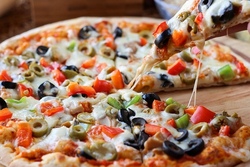 Pizza backen an der Hochstrasser Alm