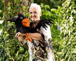 Puppenb&uuml;hne Mini-Max - Mit dem Zaubervogel Herrn Schnabelix auf den Fl&uuml;geln der Fantasie 