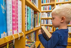 Ein Vormittag in der B&uuml;cherei mit basteln, spielen, essen und vielen B&uuml;chern