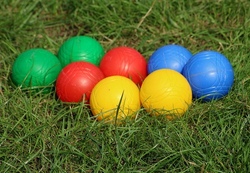 Ballspiele/Boule spielen