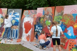 Mural Art - Spr&uuml;hdose und Acrylfarben mit Outer Circle e.V.
