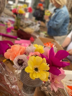 Papierblumen basteln