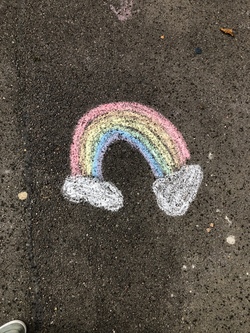 Bunt statt grau &ndash; wir verwandeln den Rathausplatz in ein farbenfrohes Kunstwerk