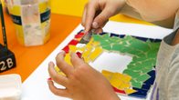 Kleine Bilder und Rahmen aus Mosaiksteinen