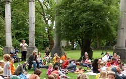 Geschichten im Park - M&auml;rchenstunde auf dem Lousberg unter dem Ahornbaum! (immer dienstags!)