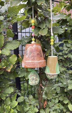 Vogelfutterglocke