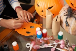 Maskenball der Monster - gestalte deine Halloween Maske